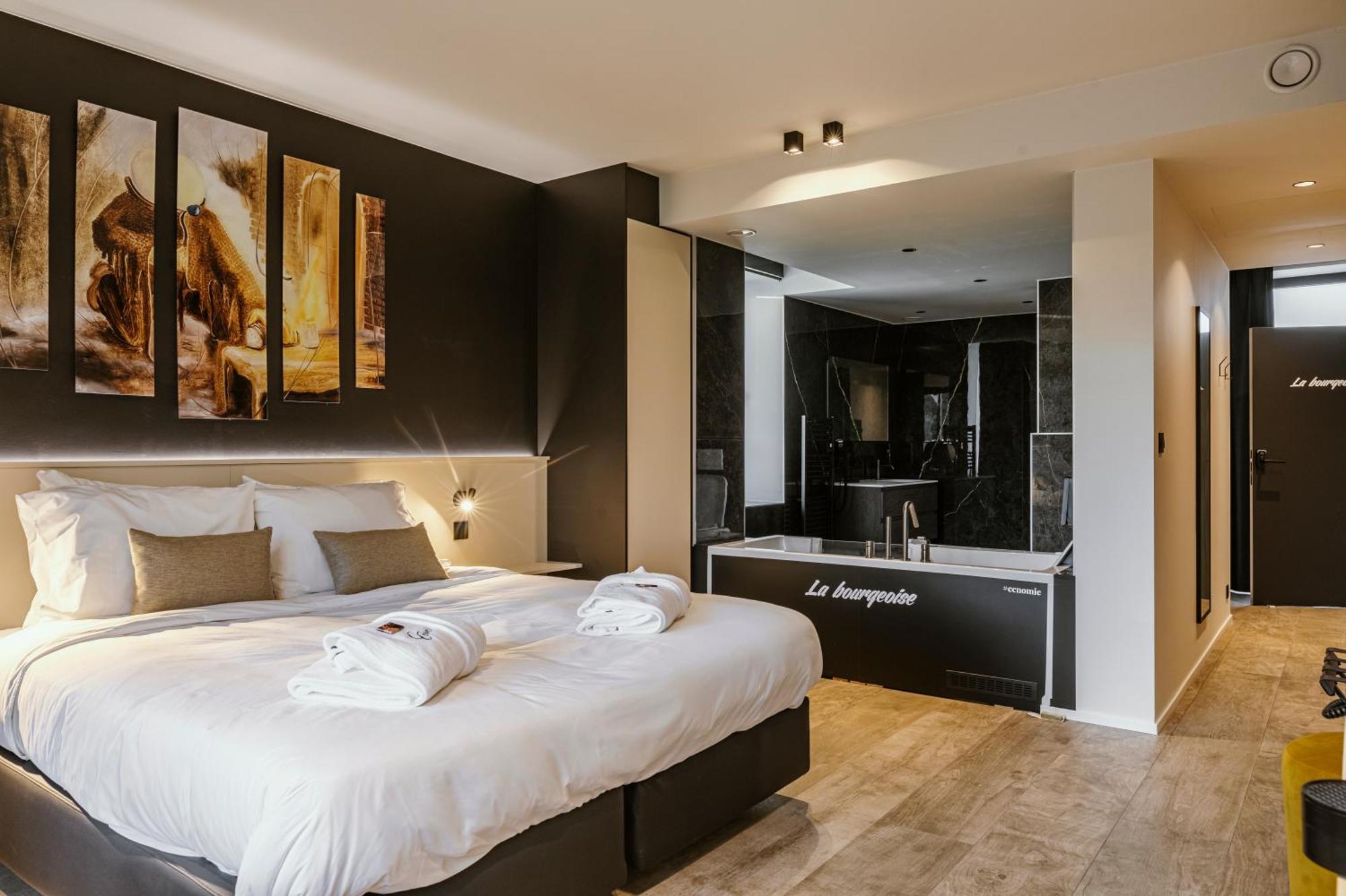 Cc Nomie Hotel Restaurant Dinant Zewnętrze zdjęcie