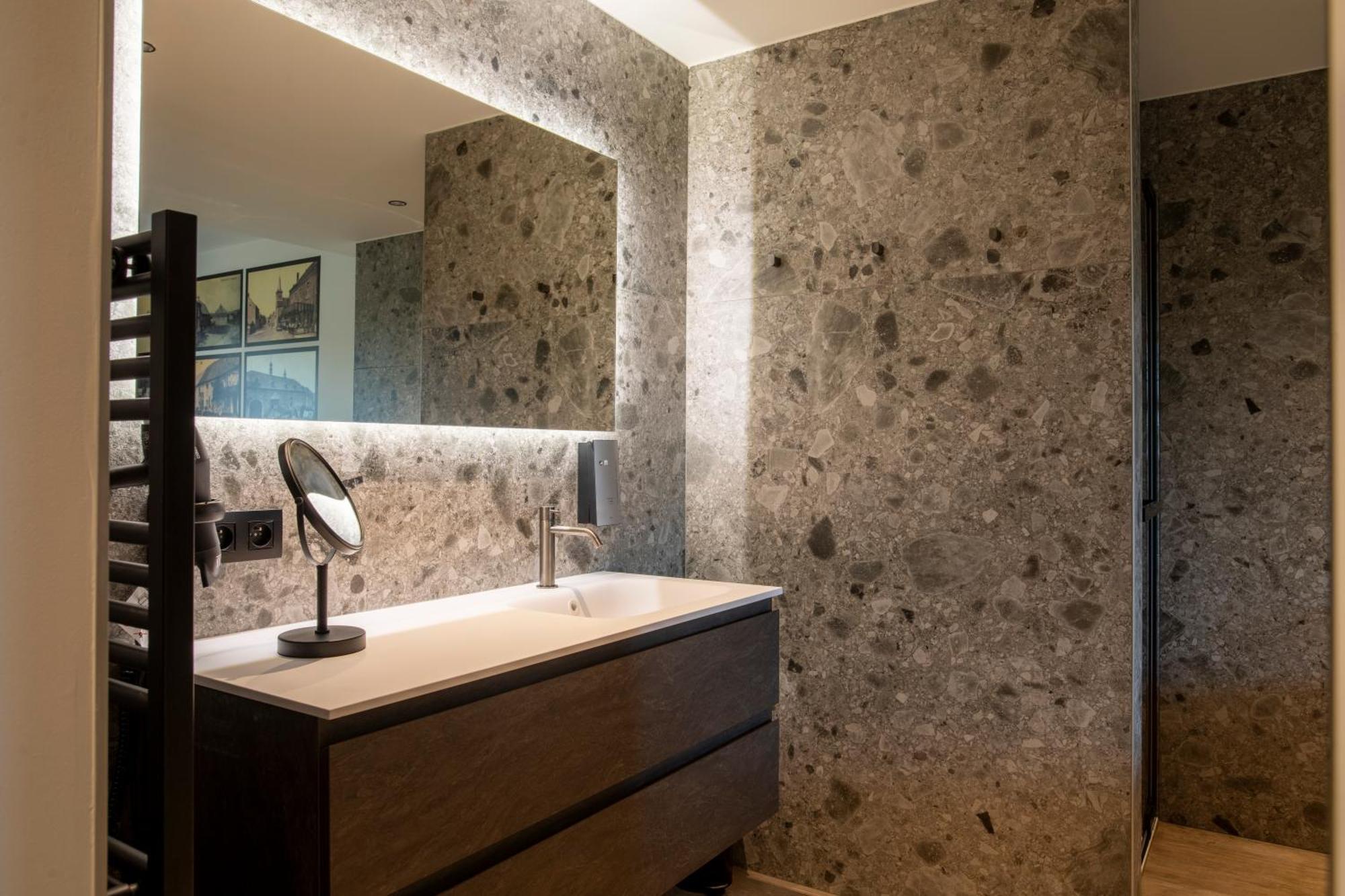 Cc Nomie Hotel Restaurant Dinant Zewnętrze zdjęcie